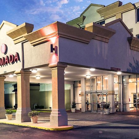 Ramada By Wyndham Birmingham Airport Hotel Kültér fotó